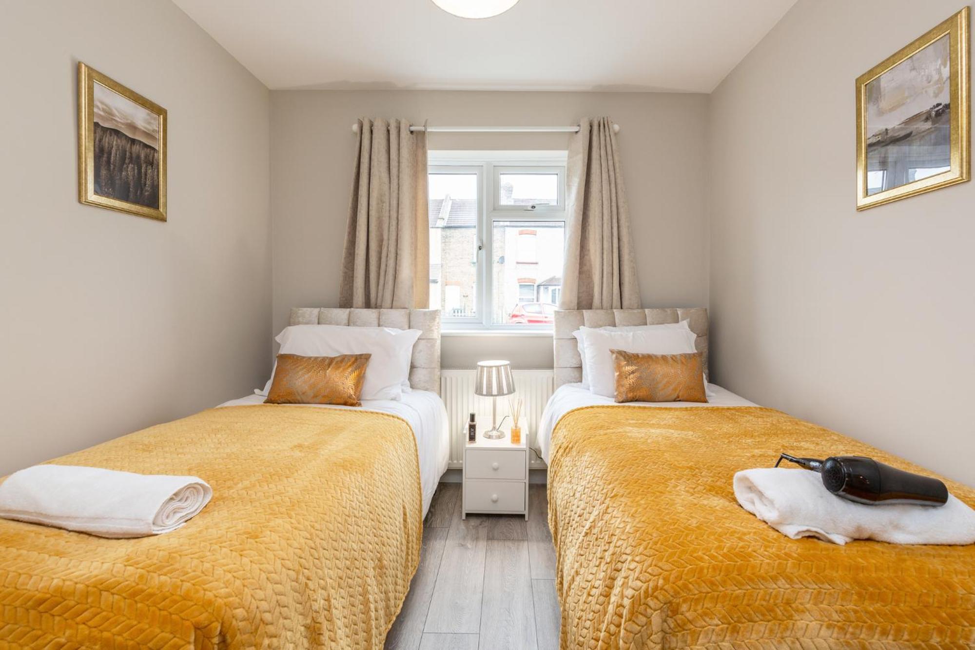 Dartford, Kent - Modern 2Bd 2Bath En-Suite Bungalow M25 Bluewater Екстериор снимка
